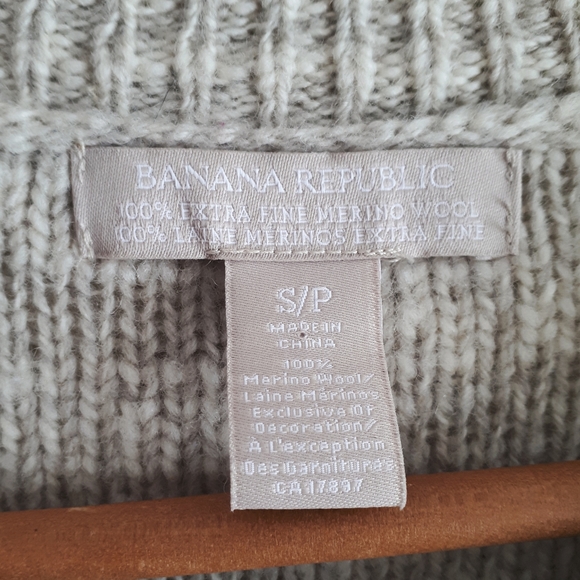 Banana Republic Merino Wool Cardigan - Picture 2 of 5